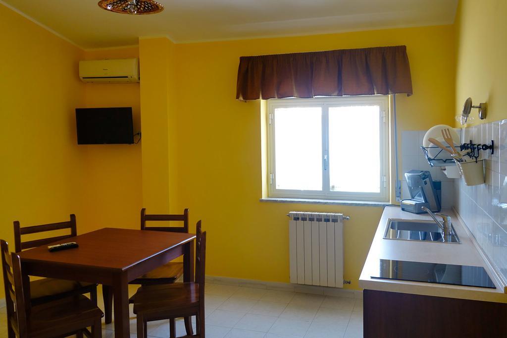 גיארדיני נאקסוס B&B Villa Palici מראה חיצוני תמונה